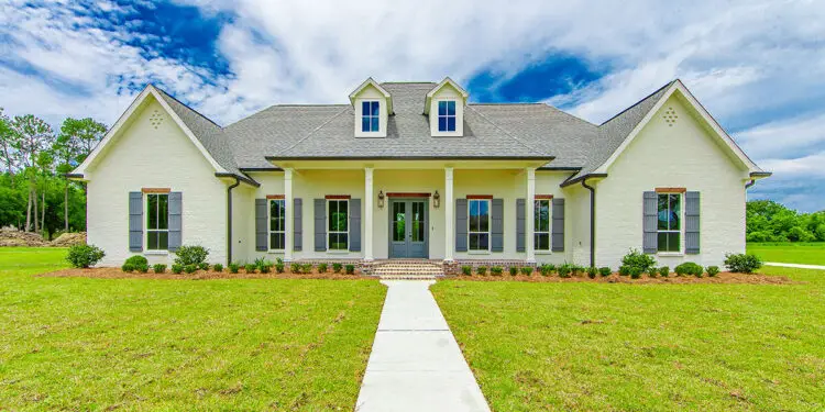 French Country Charm – ~2,350 Sq Ft, 4 Beds, 3.5 Baths