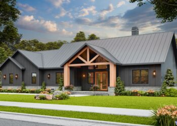 Mountain Craftsman ~3,402 Sq Ft – Master Laundry Access & Scenic Living