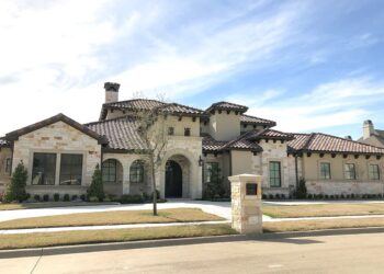 Spacious Mediterranean-Style Home – ~5,443 Sq Ft, 5 Beds, 5½ Baths, Courtyard Parking