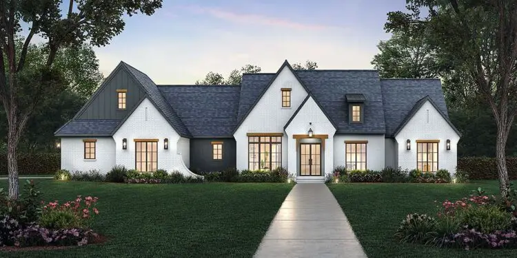 Warm Farmhouse Living – ~2,674 Sq Ft, 4 Beds, 2.5 Baths & Outdoor Entertaining