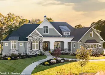 Hillside Walkout Craftsman – ~4,186 Sq Ft with Sunroom & Lower-Level Expansion