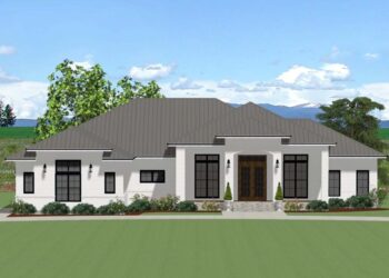 Spacious 4-Bed Transitional – ~3,046 Sq Ft with 3-Car Side Garage & Master Convenience