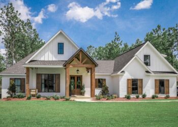 Country Craftsman with Warmth and Flow – ~2,373 Sq Ft, 4 Beds, 2-Car Garage