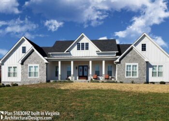 Expanded Modern Farmhouse – ~3,086 Sq Ft with Game Room & Bonus Suite
