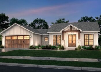 Texas Farmhouse with Large Walk-in Pantry – 1599 Sq Ft, 3 Bedrooms