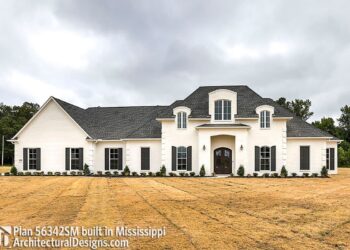 French Country Home with Wide Open Spaces – ~4,076 Sq Ft Single-Level Luxury