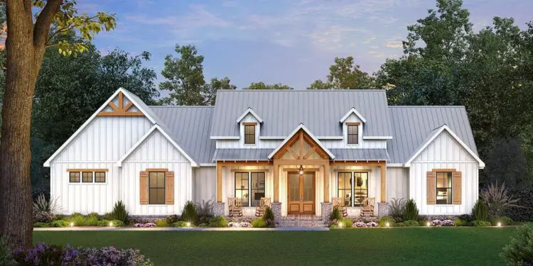 Modern Farmhouse – ~2,343 Sq Ft with Vaulted Great Room & Master Suite