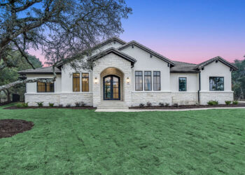 Modern Transitional – ~3,078 Sq Ft, 3 Beds, 3.5 Baths, 3-Car Garage