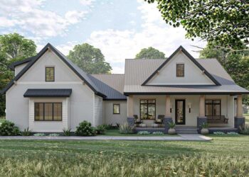 Modern Farmhouse with Vaulted Great Room – ~2,500 Sq Ft, 4 Beds, Split Layout