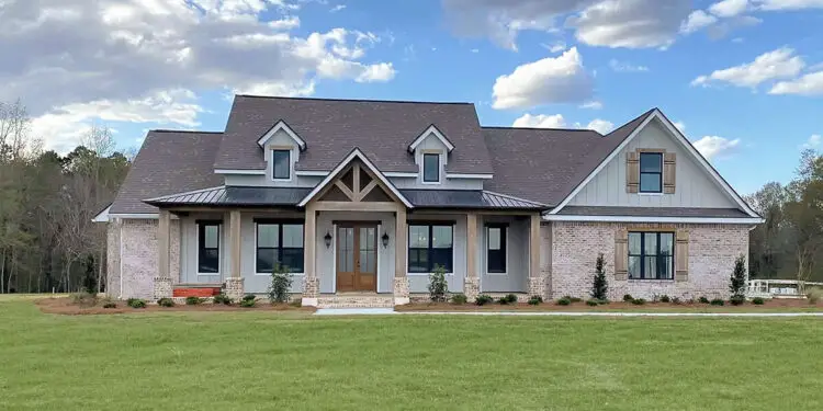 New American Farmhouse with Brick & Board-and-Batten Charm (~2,290 sq ft)