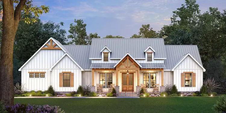 Modern Farmhouse Elegance – ~2,343 Sq Ft, 4 Beds, 3.5 Baths, Vaulted Living