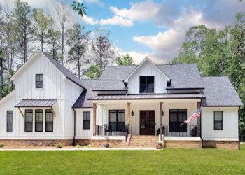 Modern Farmhouse with Bonus Over Garage – ~2,742 Sq Ft of Flexible & Stylish Living