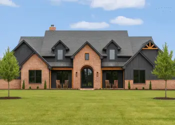 Perfectly Symmetrical Transitional – ~4,032 Sq Ft with Bonus Expansion