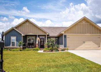 Cozy Craftsman Ranch – ~1,609 Sq Ft, 3 Beds, 2 Baths