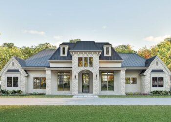 Elegant European-Transitional Home – Home Office + Outdoor Living