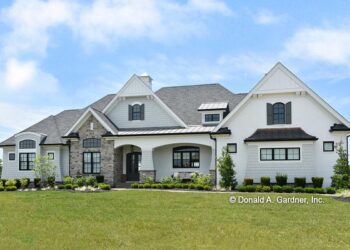 Sprawling Country Craftsman – ~3,360 Sq Ft with Screened Porch & 4-5 Beds