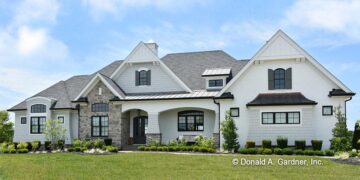 Sprawling Country Craftsman – ~3,360 Sq Ft with Screened Porch & 4-5 Beds