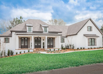 Classic Country Plan – 2,854 Sq Ft | 3 Beds, 2 Baths, 3-Car Garage