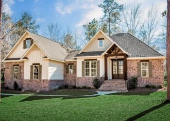 Three-Bed Craftsman with Bonus Option – ~2,239 Sq Ft of Flexible Comfort