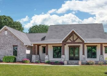 Split-Bedroom Hill Country with Large Pantry – ~2,454 Sq Ft of Scenic Comfort