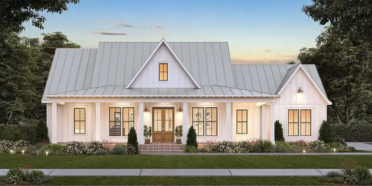 Charming Farmhouse Living – ~2,085 Sq Ft With 3 Beds & Rear-Entry Garage