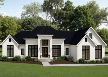 Transitional Country Home – ~3,637 Sq Ft with Study & Private Owner’s Wing