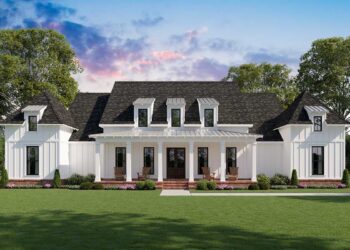 Modern Farmhouse with a Full-Blown Luxe Master Suite – ~2,986 Sq Ft