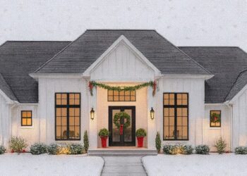 3,607 Sq Ft Transitional Home – 5 Beds, Two-Story Great Room & Bonus Room (Plan 46507LA)