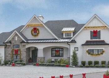 Craftsman House Plan – 3,360 sq ft, 5 Bedrooms, 4 Bathrooms