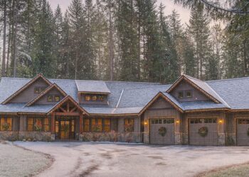 Amazing One-Level Craftsman Plan – 4,420 sq ft, 4 Bedrooms, 3½ Bathrooms