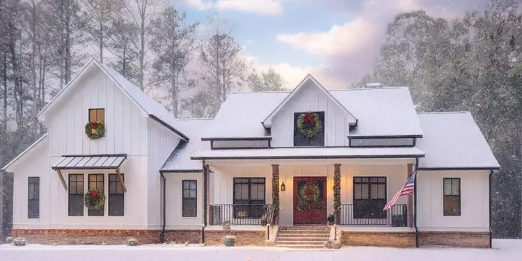 4-Bed Modern Farmhouse with Bonus Over Garage – 2,742 sq ft, 4 Bedrooms, 3½ Bathrooms