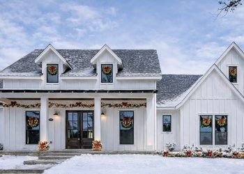 Modern Farmhouse Plan – ~2,546 sq ft, 4 Bedrooms, 2.5 Bathrooms, 3-Car Garage