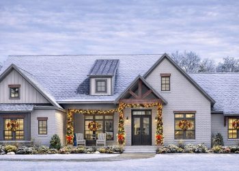 Modern Farmhouse Plan – ~2,985 sq ft, 5 Bedrooms, 3.5 Bathrooms, 2-Car Garage