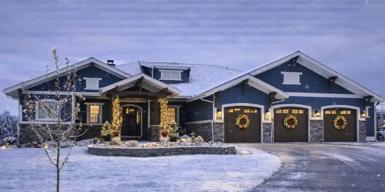 Craftsman Home Plan – ~3,968 sq ft, 4 Bedrooms, 3.5 Bathrooms, 3-Car Garage