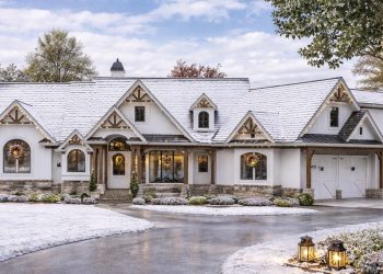 Sprawling Craftsman House Plan – ~4,851 sq ft, 5 Bedrooms, 5.5 Bathrooms, 3-Car Garage