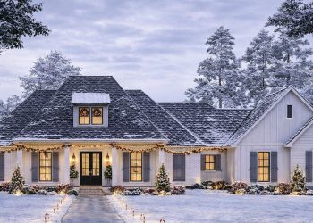 Southern House Plan – ~3,175 sq ft, 4 Bedrooms, 3 Bathrooms, 3-Car Garage