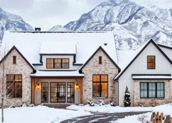 Modern Farmhouse Plan Under 2900 sq ft with Bonus Room Above – ~2,877 sq ft, 4 Bedrooms, 3.5 Bathrooms, 3-Car Garage