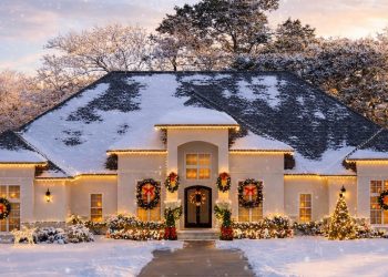 5,038 Sq Ft 5-Bedroom Transitional Home with 3-Car Garage