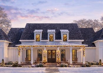 2,986 Sq Ft Farmhouse Plan with Luxurious Master Suite – Plan 56458SM