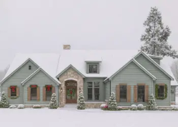 3,049 Sq Ft Craftsman Home – 5 Beds, 4 Baths & 3-Car Garage (Plan 8318-00453)