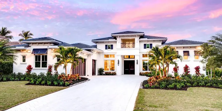 One-Level Beach House Plan with Open-Concept Floor Plan – 4,068 Sq Ft | 4 Beds & 4.5 Baths