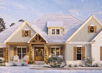 2,638 Sq Ft Country House with 4 Bedrooms, Bonus Room & Porch Living