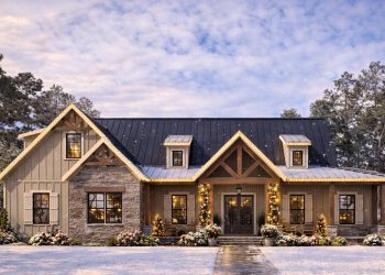 Modern Farmhouse Plan – 2,479 Sq Ft | 3–4 Bedrooms & 2.5 Bathrooms
