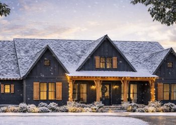 Split-Bedroom Modern Farmhouse with Outdoor Kitchen & Optional Game Room – 2,326 Sq Ft