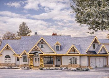 Craftsman Plan #699-00266 – 4,851 Sq Ft | 5 Beds & 5.5 Baths