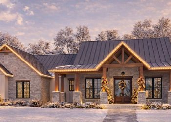Modern Farmhouse Plan #041-00230 – 2,454 Sq Ft | 3 Beds & 2.5 Baths