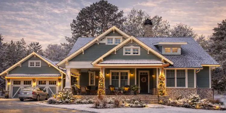 3-Bedroom House Plan with Swing Porch – 1,879 Sq Ft | 3 Beds & 2 Baths