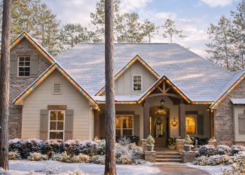 Craftsman House Plan with Rustic Exterior & Bonus Above Garage – 2,597 Sq Ft | 3–4 Beds & 2.5–3.5 Baths