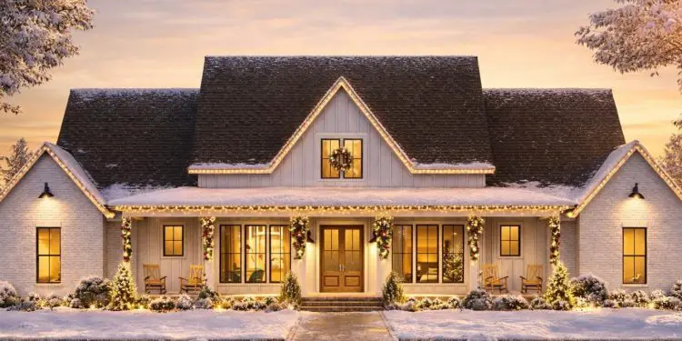 Symmetrical Modern Farmhouse with 3,292 Sq Ft, 4 Bedrooms, Home Office, and Bonus Room