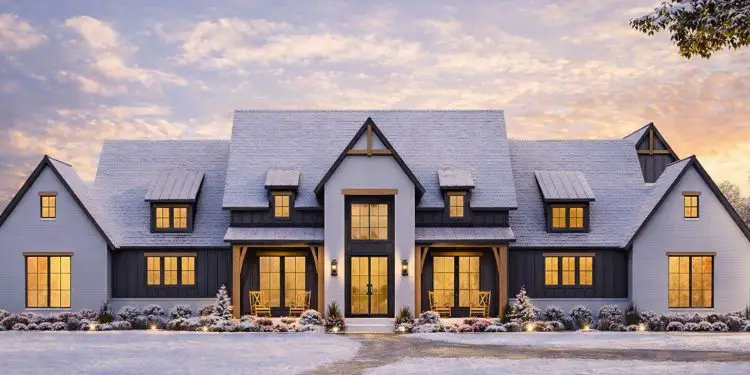 3877 Sq Ft Modern Farmhouse with Split Bedrooms, Bonus Room & Large Outdoor Living